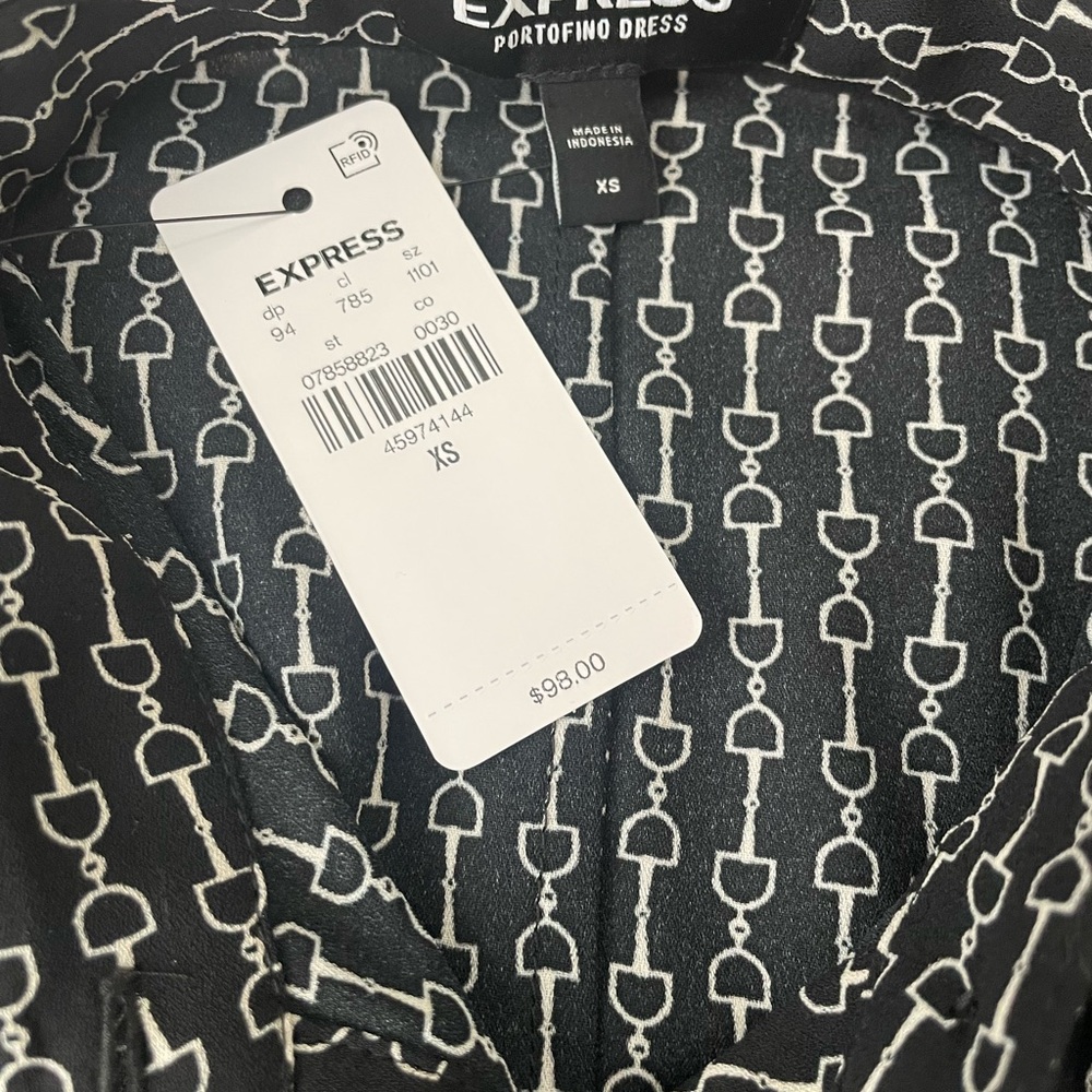 Express Black and White Chain Print Portofino Dress - Picture 4 of 8